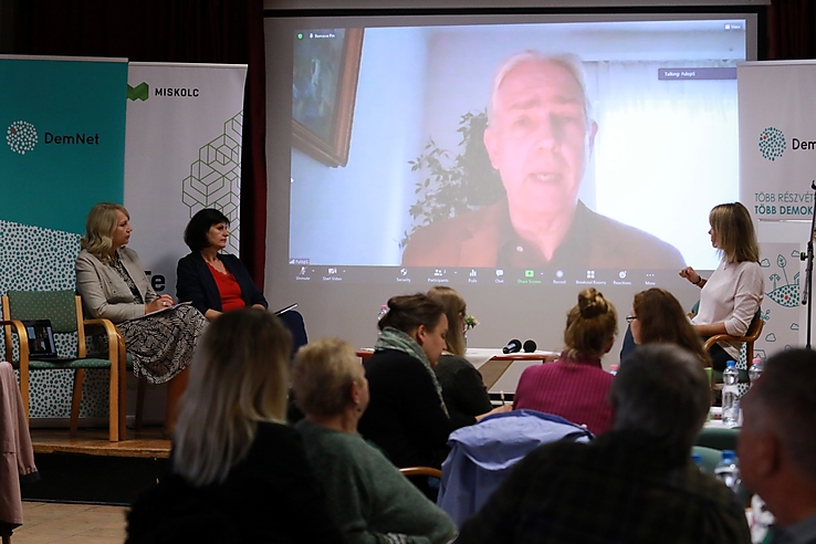 közösségi gyűlés