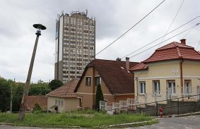 Külső befektetőt keresnek a húszemeletes felújításához