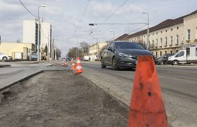 Városszerte megkezdődött az utak kátyúzása