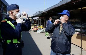 A Zsarnai bezár, a Búza téri és a Vasgyári piac nyitva marad