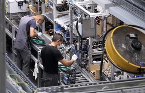 Új gyártócsarnokot adott át a Bosch Miskolcon