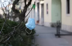 Kijött a rendelet: itt lesz kötelező a maszkviselés szombattól