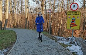 Már elektromos rollerrel is közlekedhetünk az állatkertben