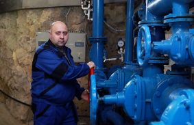 A vendégek pihenéséért dolgozik