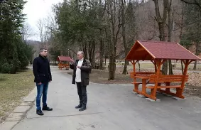 Új kültéri bútorok Lillafüreden