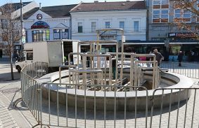 Megújul a Centrum előtti szökőkút 