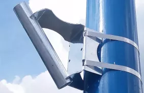 Ezer zászlótartó ajándékba 