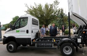 Kisebbek, de ügyesebbek: új hulladékgyűjtő járművek a terepen 