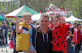 HOSSZÚ IDŐ UTÁN ISMÉT A CSANYIKBAN, EGYÜTT MAJÁLISOZOTT MISKOLC KÖZÖSSÉGE