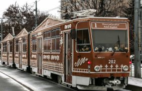 HATODSZOR IS A MISKOLCI TÁTRA LETT EURÓPA LEGSZEBB ADVENTI VILLAMOSA