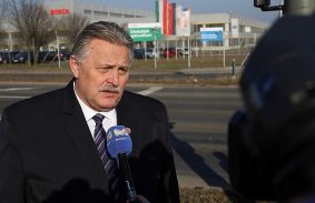 HETVEN MILLIÁRD FORINTOS ÚJ BERUHÁZÁSSAL BŐVÍT A BOSCH MISKOLCON - JELENTETTE BE VERES PÁL