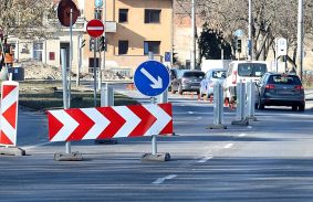 PARKOLÁSI KÖNNYEBBSÉG A DAYKA-ÁTKÖTÉS KÖRNYÉKÉN ÉLŐKNEK