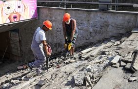 MEGKEZDŐDÖTT A BÚZA TÉRI ALULJÁRÓ LÉPCSŐSORAINAK FELÚJÍTÁSA