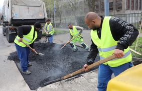 MEGKEZDŐDÖTT A VÁROSI FENNTARTÁSÚ UTAK KÁTYÚZÁSA