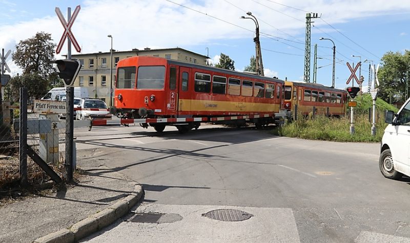 Y-híd – napokon belül megkezdik a felüljáró bontását