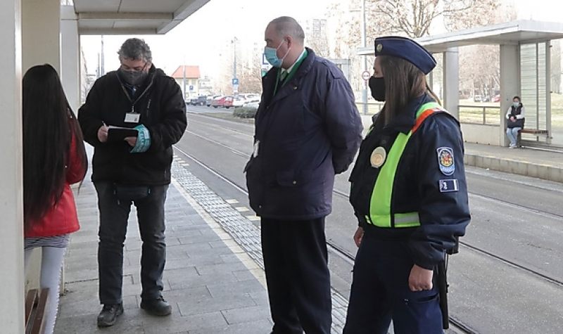 Rendészek segítik az MVK jegyellenőreinek a munkáját