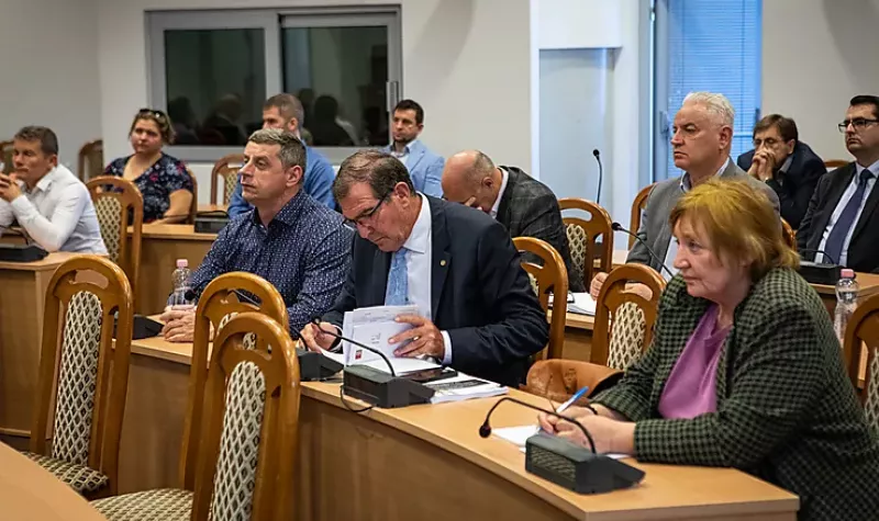 A KILÁTÁSOKRÓL ÉS A MEGOLDÁSOKRÓL EGYEZTETTEK A VÁLLALKOZÓK A VÁROSHÁZÁN