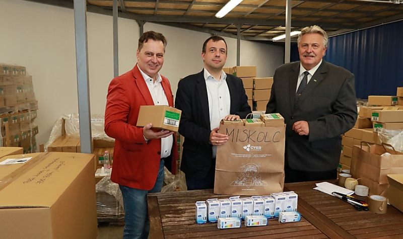 HÉTFŐN INDUL A LED-IZZÓK KIOSZTÁSA MISKOLCON