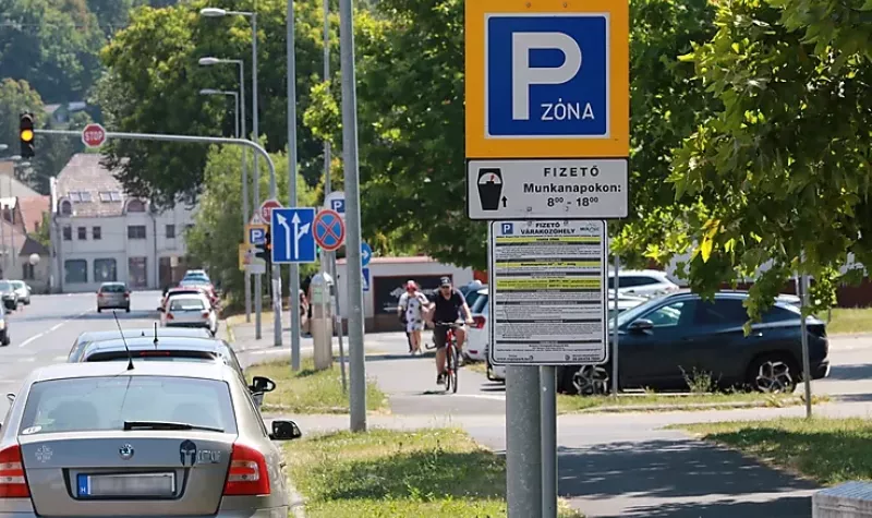 MEGKEZDŐDIK A JÖVŐ ÉVI PARKOLÓBÉRLETEK ÁRUSÍTÁSA