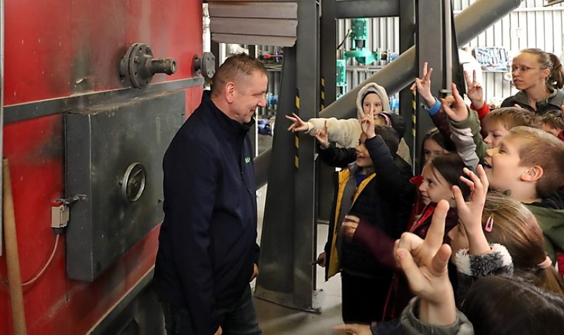 BUDAPESTI SZAKEMBEREK ÉS MISKOLCI DIÁKOK SZEREZTEK TAPASZTALATOKAT A MIHŐ-NÉL